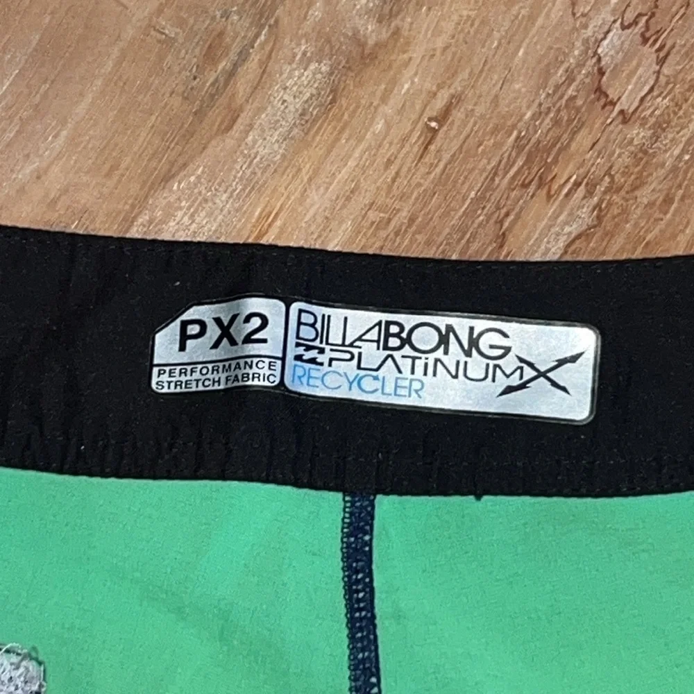BILLABONG Platinum Recycler Performance Board Shorts Marine Blue Green Size 40